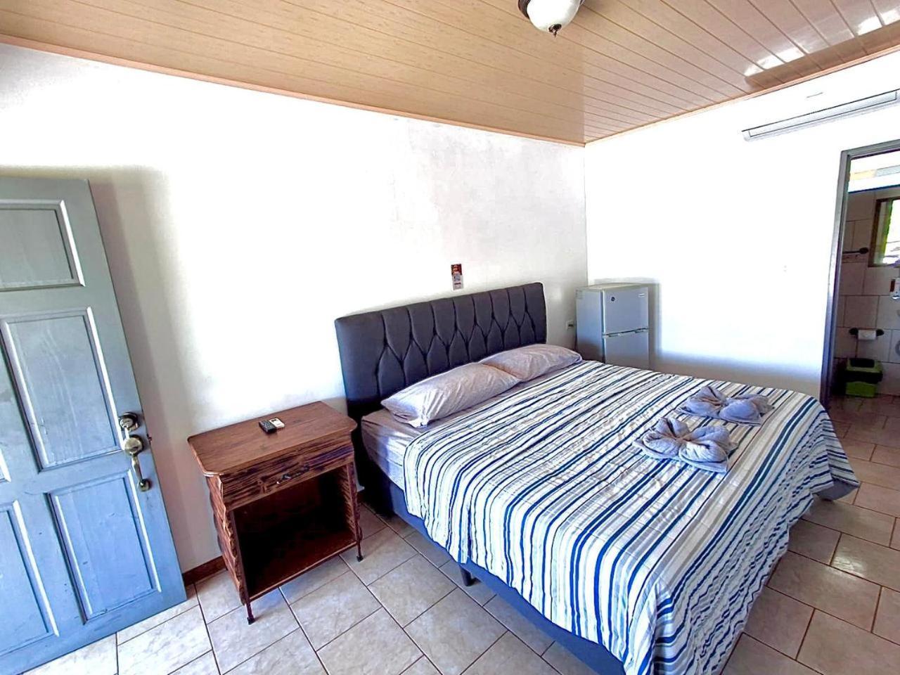 Hotel Cabinas El Tecal Uvita Kültér fotó